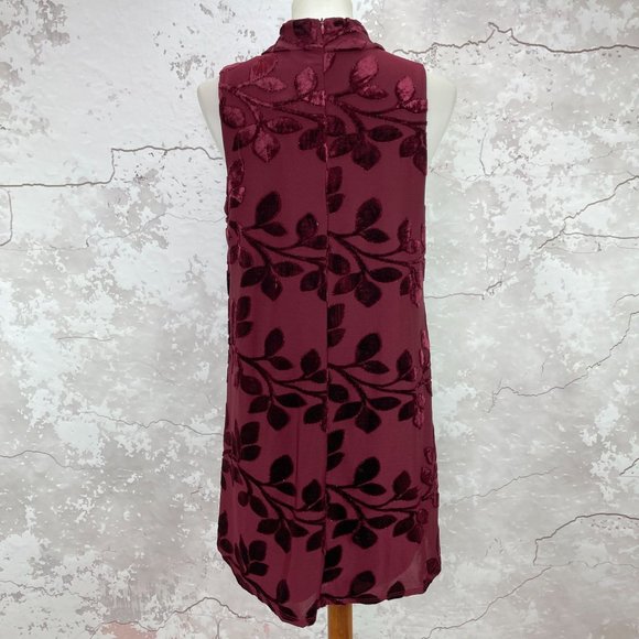 Adrienne Vittadini Burgundy Velvet Sleeveless Dress M NWT - Picture 5 of 10